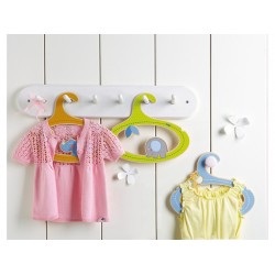 3 decorated hangers for the child's room
