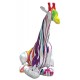Statue girafe multicolore fond blanc