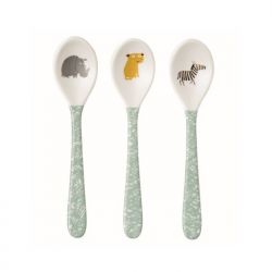 3 small spoons for baby decorating the savannah